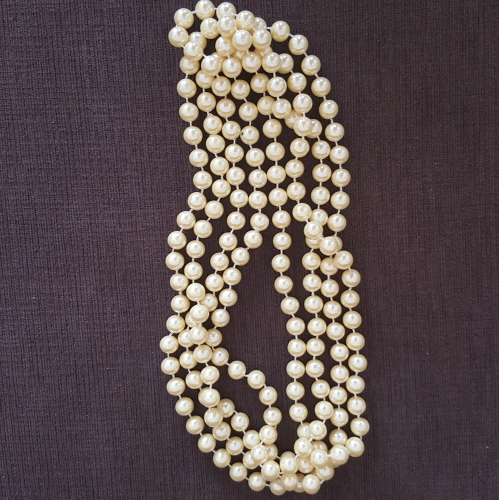 Faux Pearl Rope Necklace